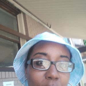 Meet your Posher, Janelle